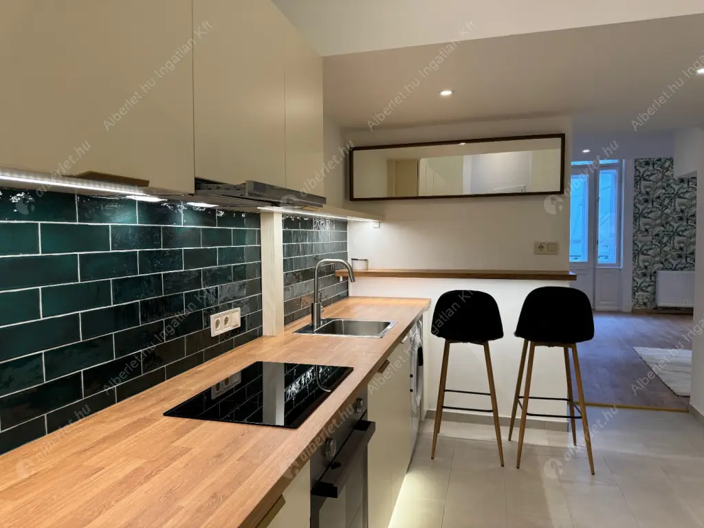 Kiadó albérlet 399000 Ft/hó áron: Budapest, VII. kerület  Izabella utca. Mérete: 59 nm, 2 szobás | Alberlet.hu - 6550926
