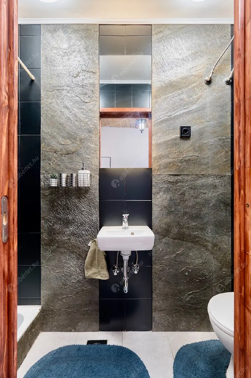 Kiadó albérlet 250000 Ft/hó áron: Budapest, VII. kerület  Jósika utca. Mérete: 35 nm, 1 szobás | Alberlet.hu - 6554743