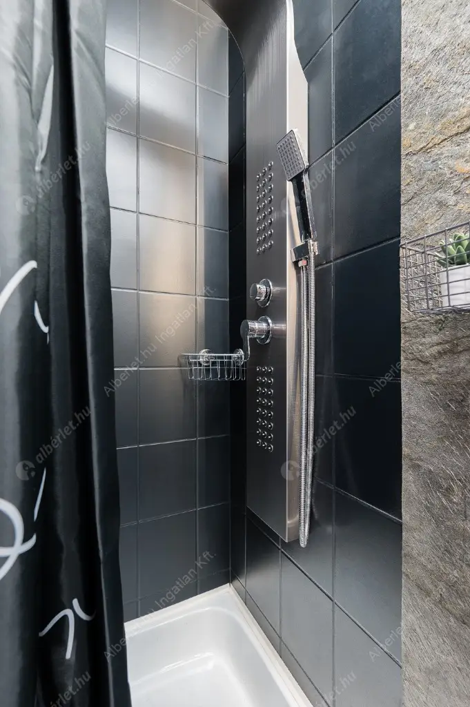 Kiadó albérlet 250000 Ft/hó áron: Budapest, VII. kerület  Jósika utca. Mérete: 35 nm, 1 szobás | Alberlet.hu - 6563019