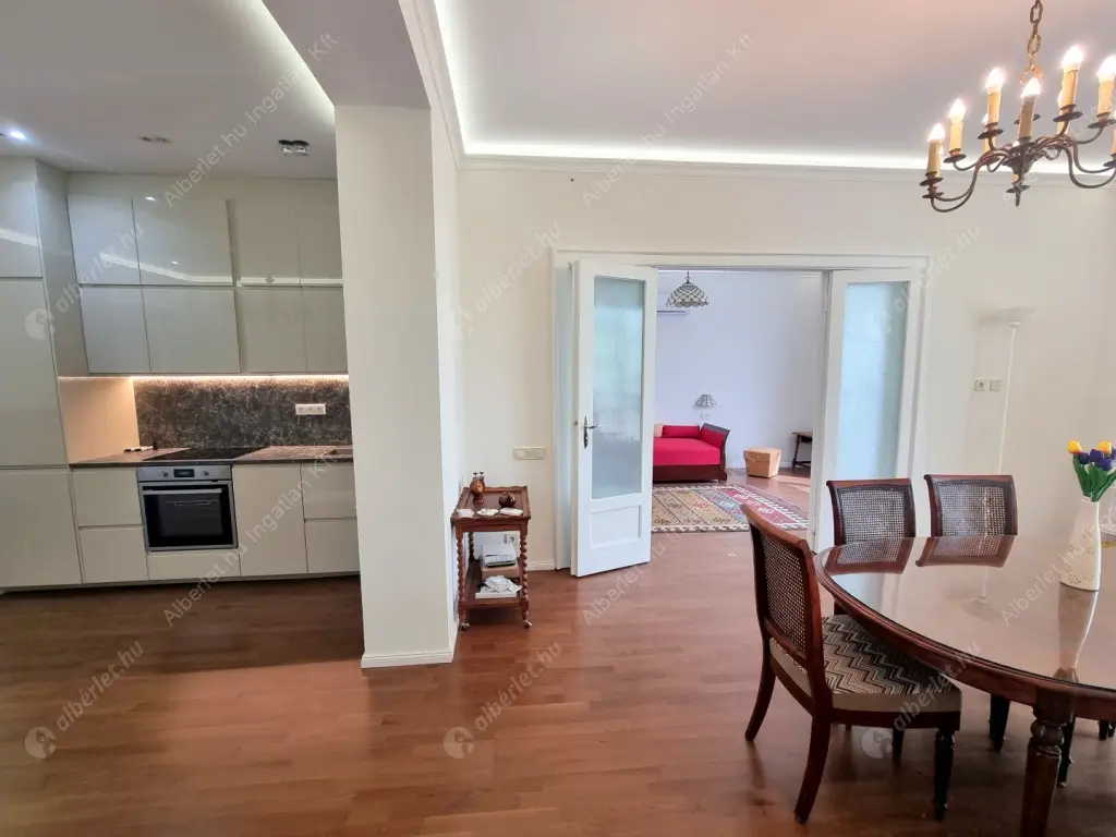 Kiadó albérlet 600000 Ft/hó áron: Budapest, VII. kerület  Károly körút. Mérete: 100 nm, 4 szobás | Alberlet.hu - 6607376