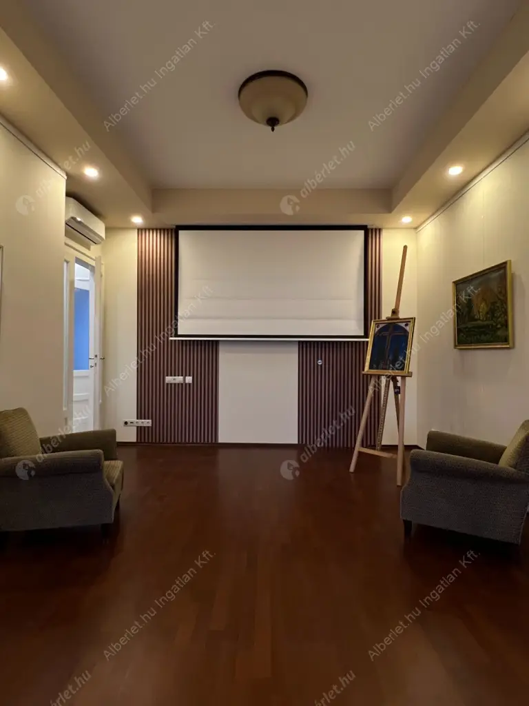 Kiadó albérlet 1200000 Ft/hó áron: Budapest, VII. kerület  Károly körút. Mérete: 100 nm, 4 szobás | Alberlet.hu - 6589395