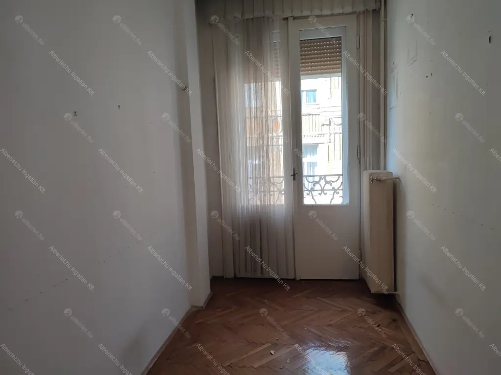 Kiadó albérlet 1200000 Ft/hó áron: Budapest, VII. kerület  Károly körút. Mérete: 114 nm, 5 szobás | Alberlet.hu - 6651508