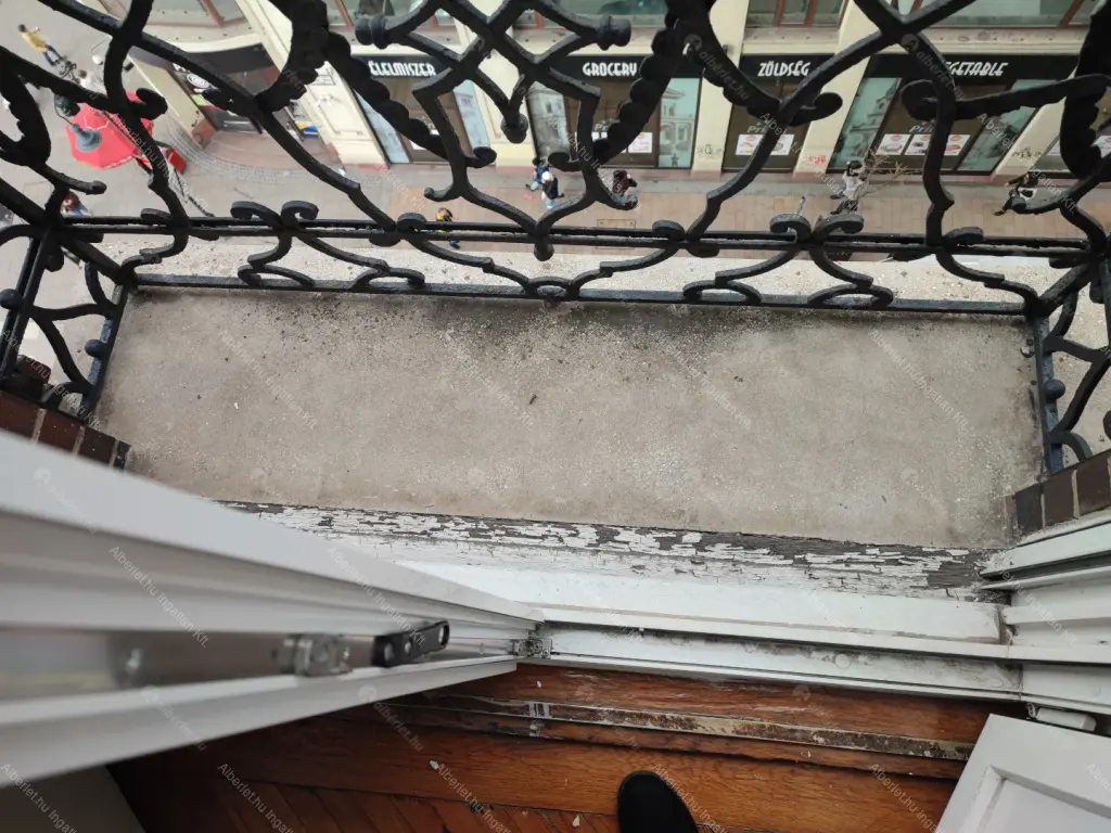 Kiadó albérlet 1200000 Ft/hó áron: Budapest, VII. kerület  Károly körút. Mérete: 114 nm, 5 szobás | Alberlet.hu - 6651509