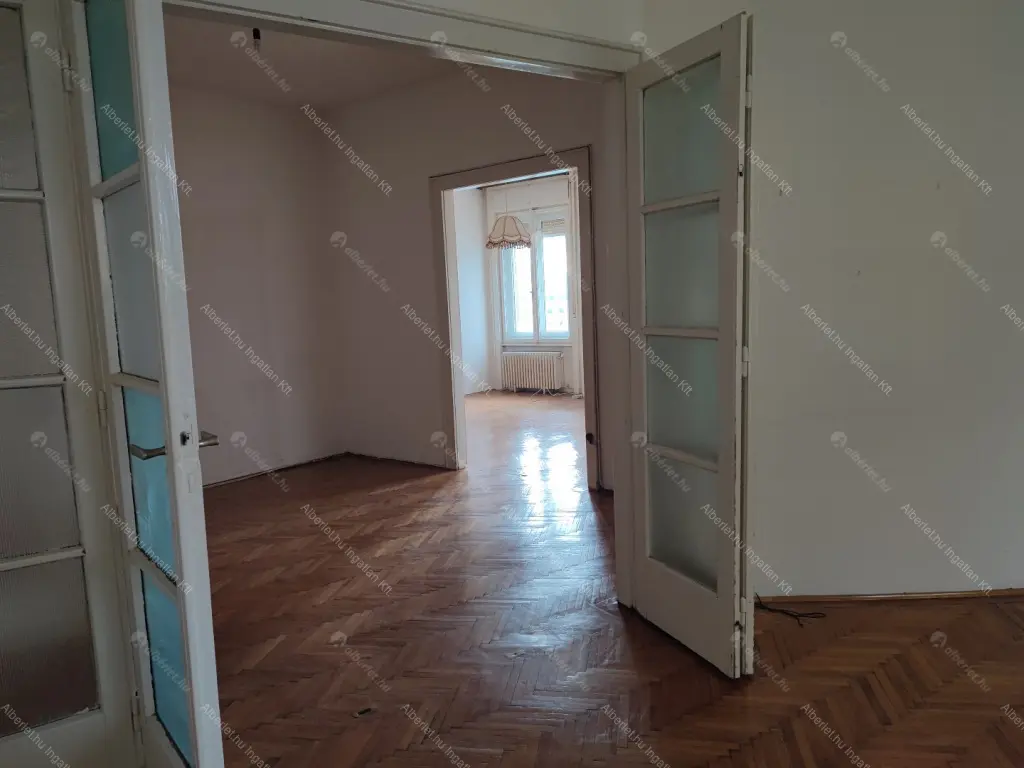 Kiadó albérlet 1200000 Ft/hó áron: Budapest, VII. kerület  Károly körút. Mérete: 114 nm, 5 szobás | Alberlet.hu - 6651510