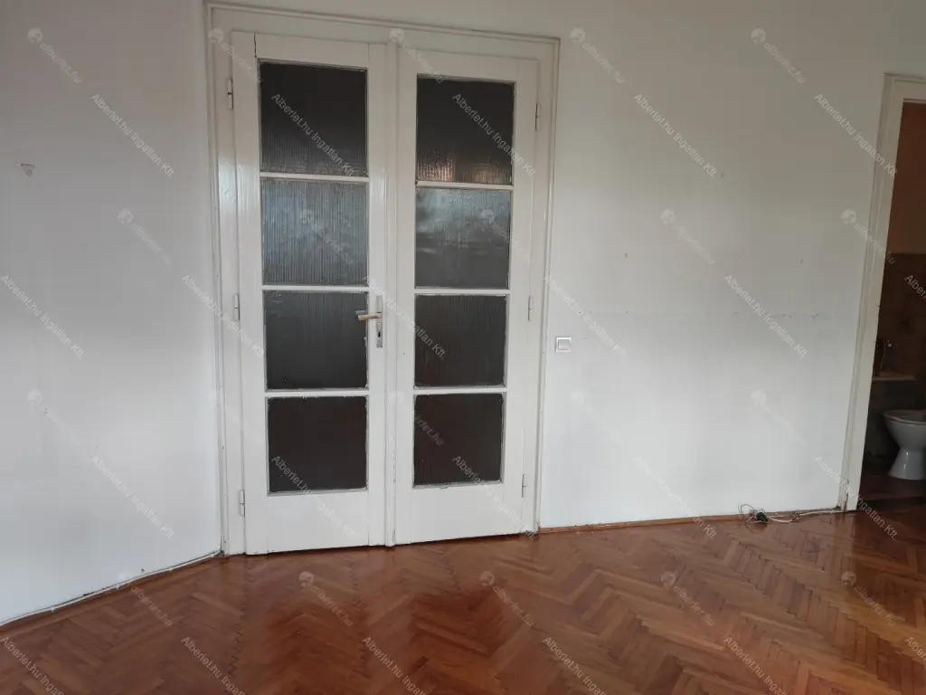 Kiadó albérlet 1200000 Ft/hó áron: Budapest, VII. kerület  Károly körút. Mérete: 114 nm, 5 szobás | Alberlet.hu - 6651518