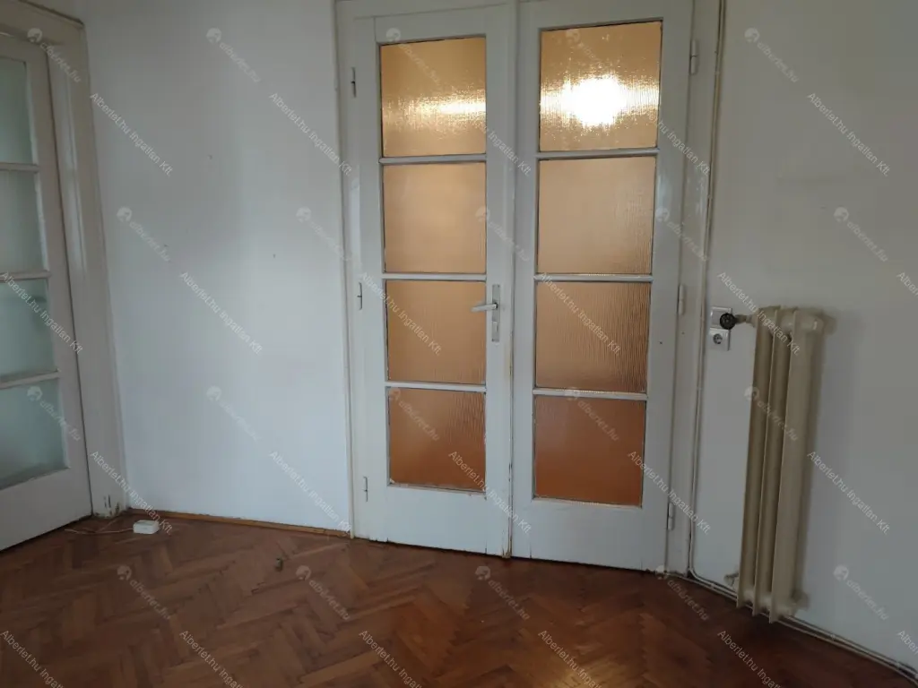 Kiadó albérlet 1200000 Ft/hó áron: Budapest, VII. kerület  Károly körút. Mérete: 114 nm, 5 szobás | Alberlet.hu - 6651526