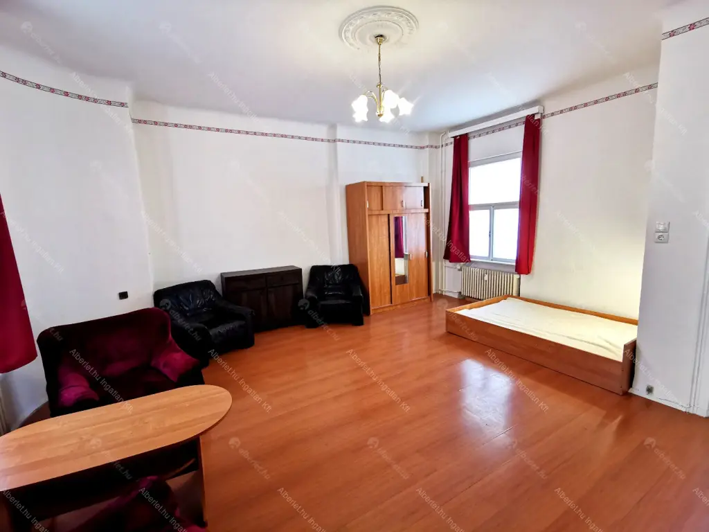 Kiadó albérlet 240000 Ft/hó áron: Budapest, VII. kerület  Károly körút. Mérete: 42 nm, 1 szobás | Alberlet.hu - 6693927