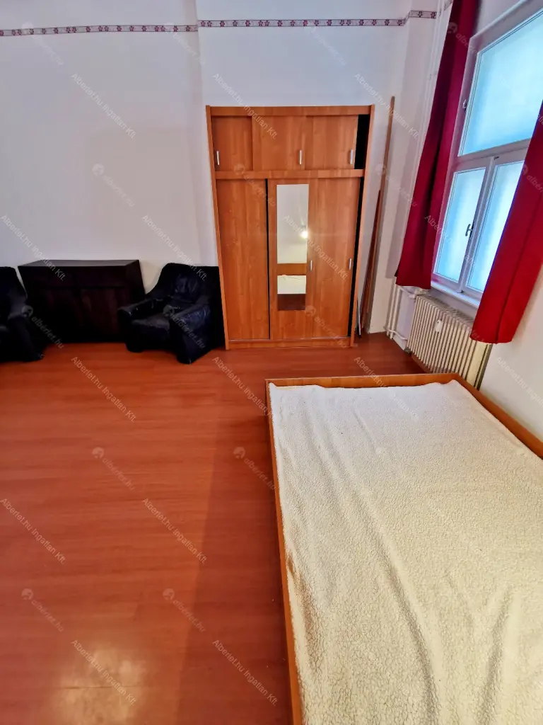 Kiadó albérlet 240000 Ft/hó áron: Budapest, VII. kerület  Károly körút. Mérete: 42 nm, 1 szobás | Alberlet.hu - 6693932