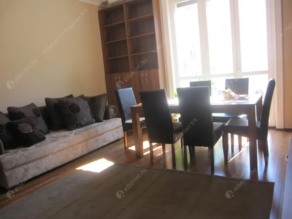 Kiadó albérlet 270000 Ft/hó áron: Budapest, VII. kerület  Károly körút. Mérete: 44 nm, 1 szobás | Alberlet.hu - 6618150