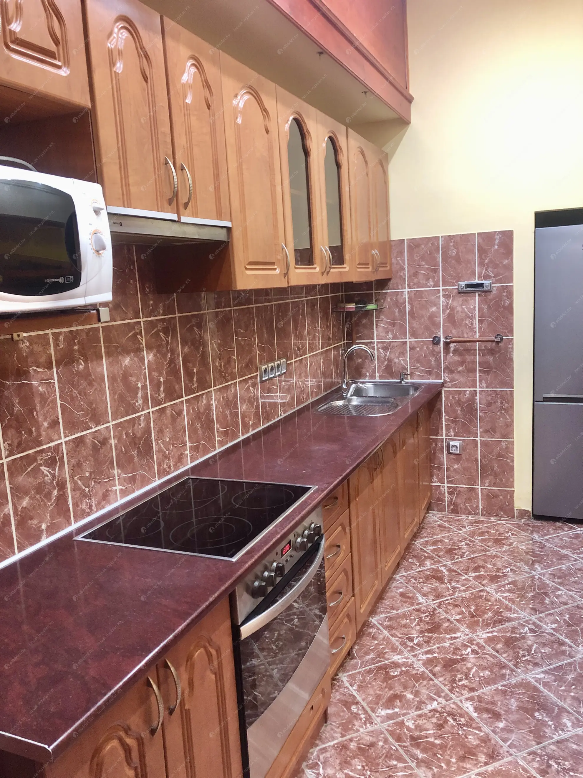 Kiadó albérlet 31000 Ft/hó áron: Budapest, VII. kerület  Kazinczy utca. Mérete: 31 nm, 1 szobás | Alberlet.hu - 6588879