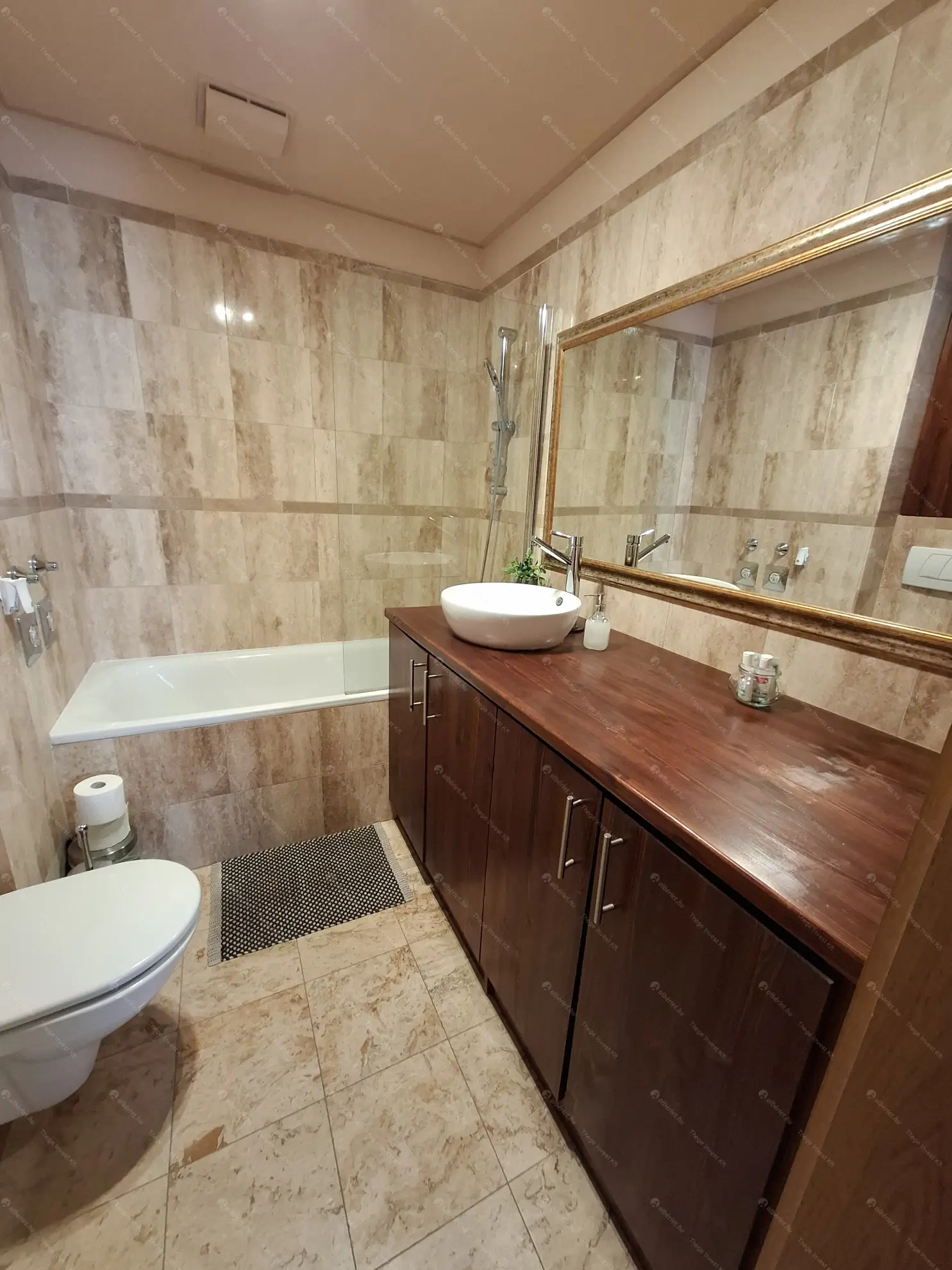 Kiadó albérlet 250000 Ft/hó áron: Budapest, VII. kerület  Kazinczy utca. Mérete: 32 nm, 1 szobás | Alberlet.hu - 6573112