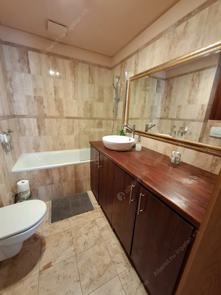 Kiadó albérlet 250000 Ft/hó áron: Budapest, VII. kerület  Kazinczy utca. Mérete: 32 nm, 2 szobás | Alberlet.hu - 6576578