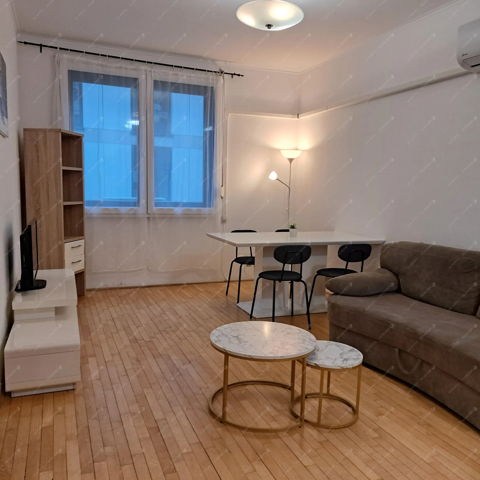 Kiadó albérlet 240000 Ft/hó áron: Budapest, VII. kerület  Kazinczy utca. Mérete: 43 nm, 1 szobás | Alberlet.hu - 6614782