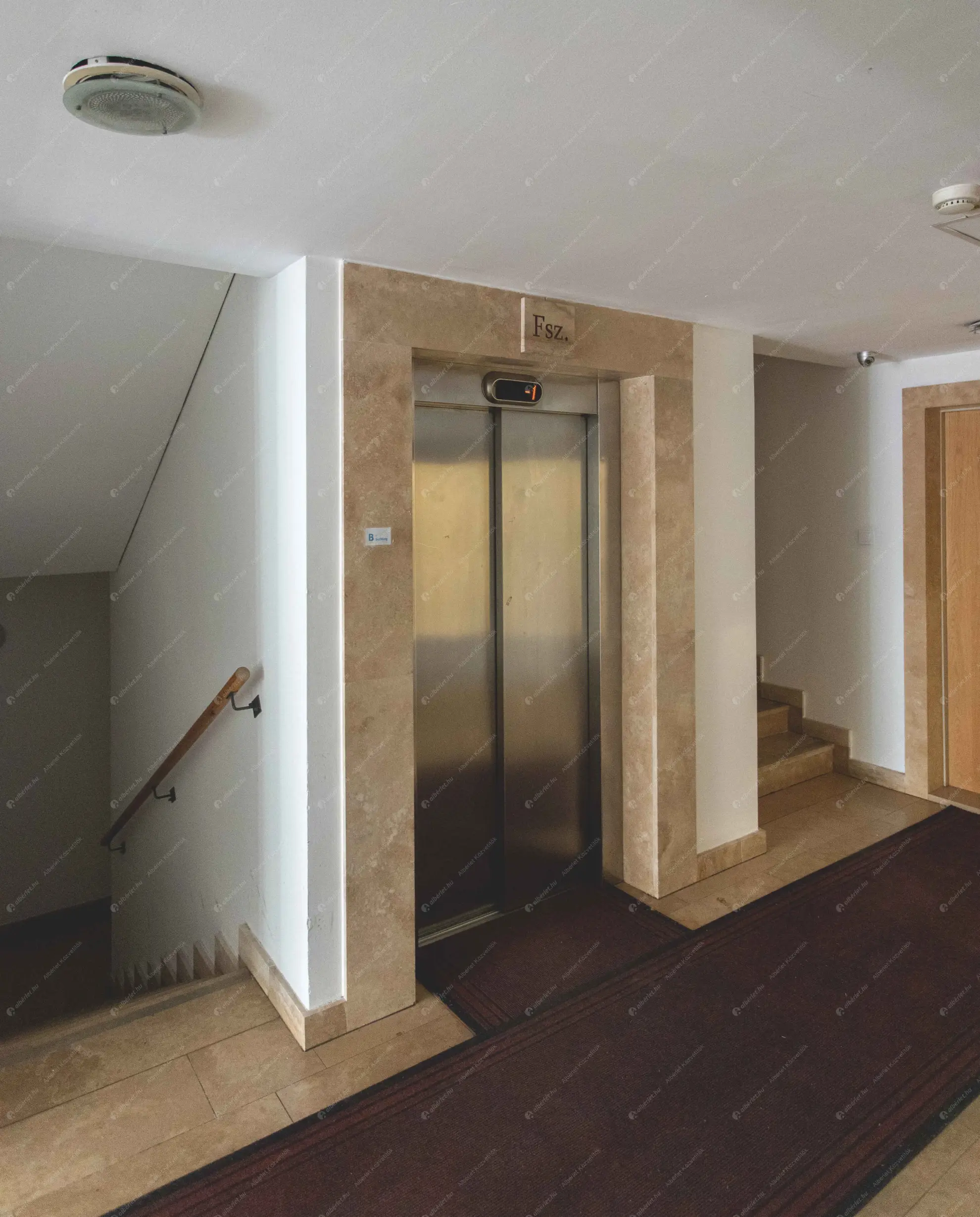 Kiadó albérlet 250000 Ft/hó áron: Budapest, VII. kerület  Kazinczy utca. Mérete: 45 nm, 2 szobás | Alberlet.hu - 6621798