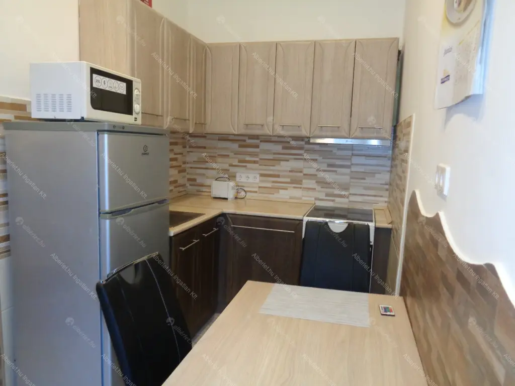 Kiadó albérlet 260000 Ft/hó áron: Budapest, VII. kerület  Kazinczy utca. Mérete: 60 nm, 2 szobás | Alberlet.hu - 6709642