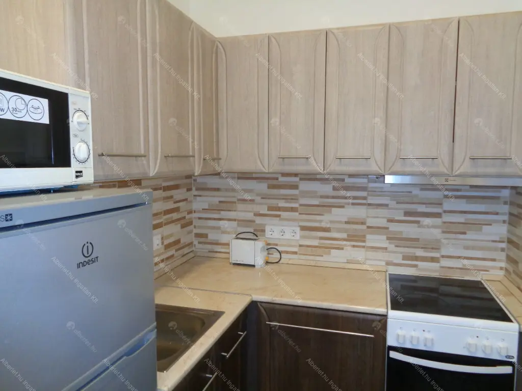 Kiadó albérlet 260000 Ft/hó áron: Budapest, VII. kerület  Kazinczy utca. Mérete: 60 nm, 2 szobás | Alberlet.hu - 6709643