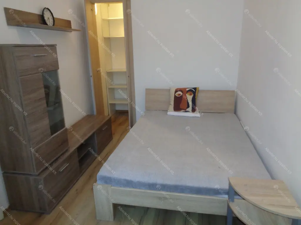 Kiadó albérlet 260000 Ft/hó áron: Budapest, VII. kerület  Kazinczy utca. Mérete: 60 nm, 2 szobás | Alberlet.hu - 6709649