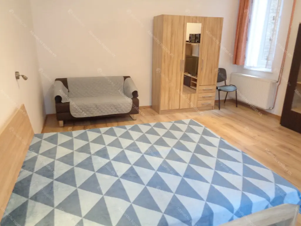 Kiadó albérlet 260000 Ft/hó áron: Budapest, VII. kerület  Kazinczy utca. Mérete: 60 nm, 2 szobás | Alberlet.hu - 6709659