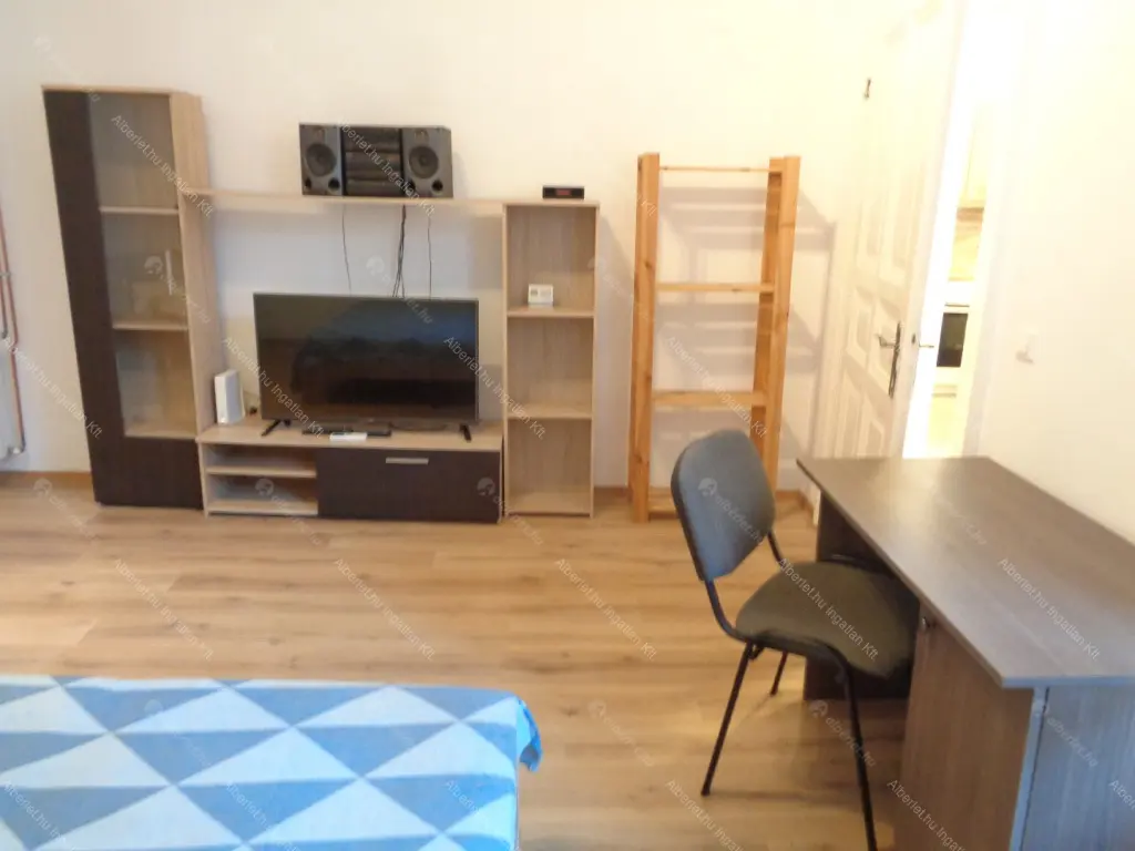 Kiadó albérlet 260000 Ft/hó áron: Budapest, VII. kerület  Kazinczy utca. Mérete: 60 nm, 2 szobás | Alberlet.hu - 6709661