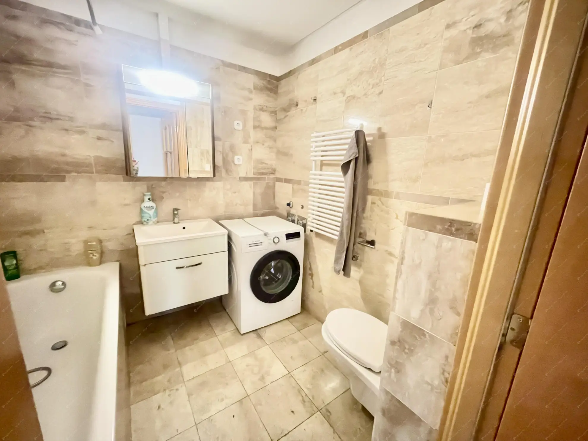 Kiadó albérlet 390000 Ft/hó áron: Budapest, VII. kerület  Kazinczy utca. Mérete: 70 nm, 3 szobás | Alberlet.hu - 6573511