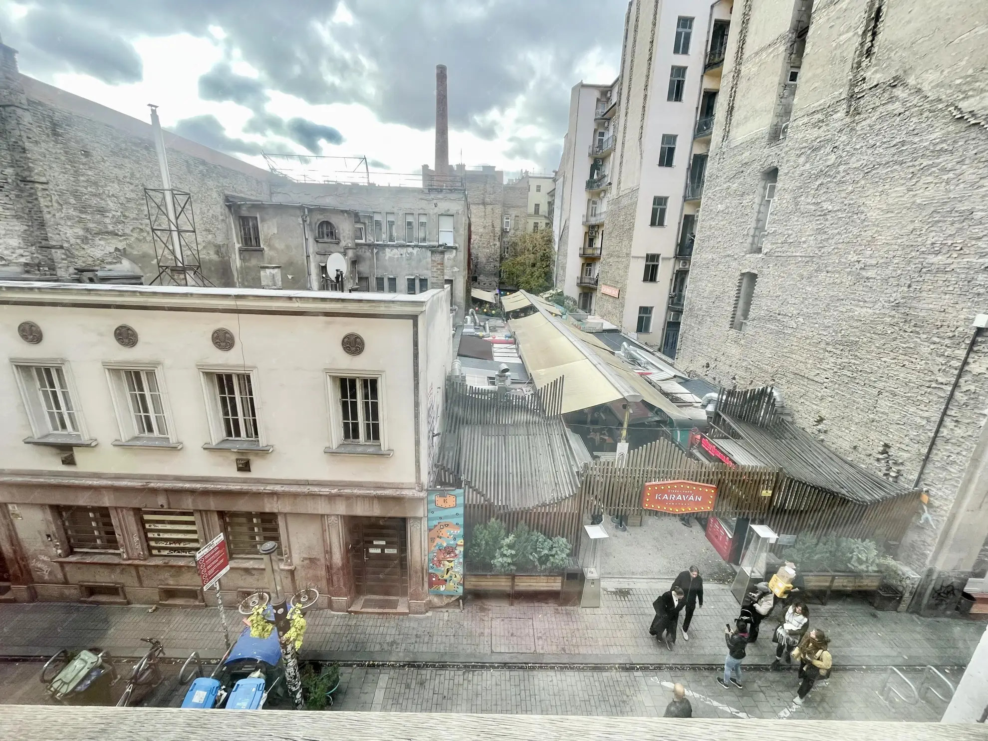 Kiadó albérlet 390000 Ft/hó áron: Budapest, VII. kerület  Kazinczy utca. Mérete: 70 nm, 3 szobás | Alberlet.hu - 6573513