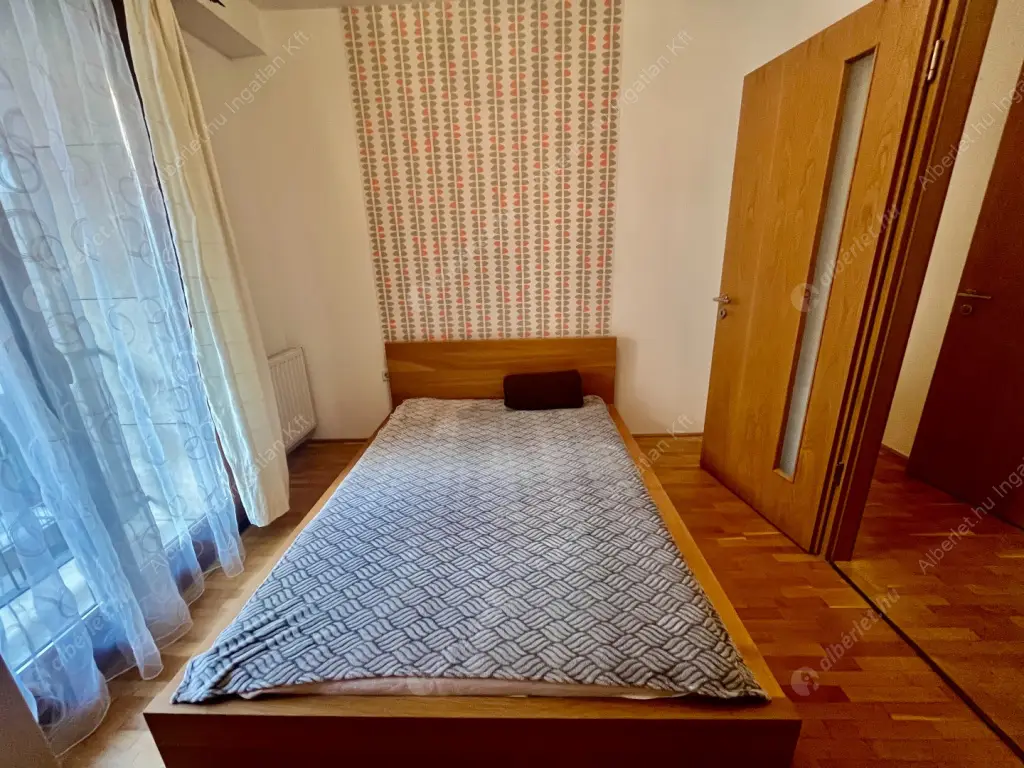 Kiadó albérlet 350000 Ft/hó áron: Budapest, VII. kerület  Kazinczy utca. Mérete: 71 nm, 3 szobás | Alberlet.hu - 6516240