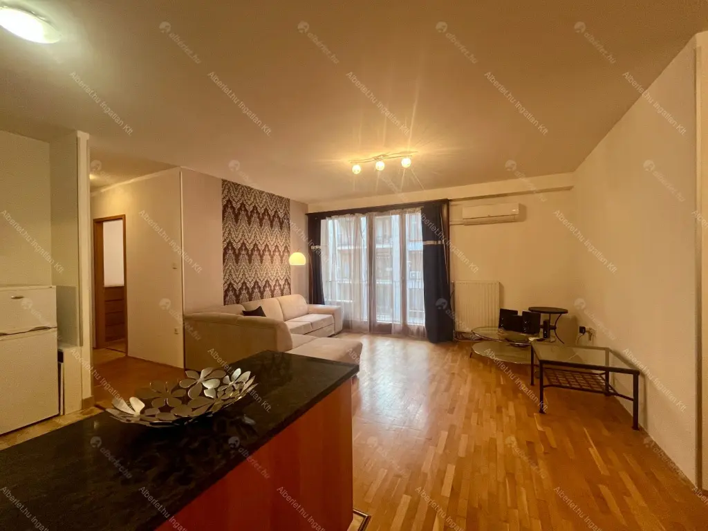 Kiadó albérlet 350000 Ft/hó áron: Budapest, VII. kerület  Kazinczy utca. Mérete: 71 nm, 3 szobás | Alberlet.hu - 6684030