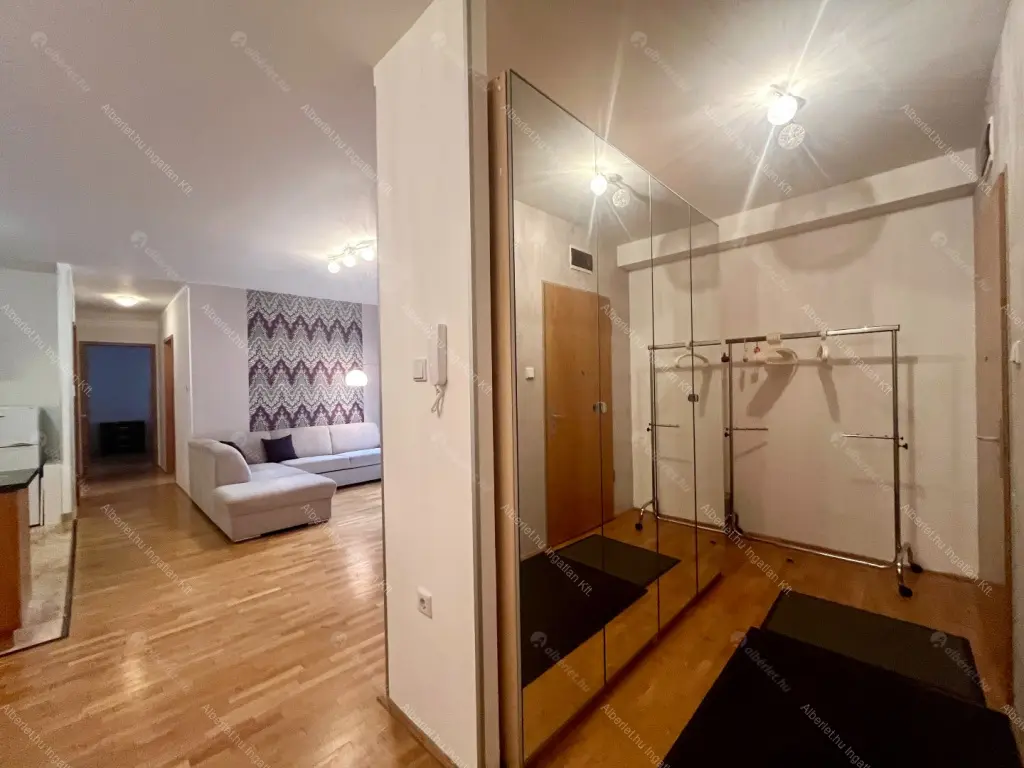 Kiadó albérlet 350000 Ft/hó áron: Budapest, VII. kerület  Kazinczy utca. Mérete: 71 nm, 3 szobás | Alberlet.hu - 6684032