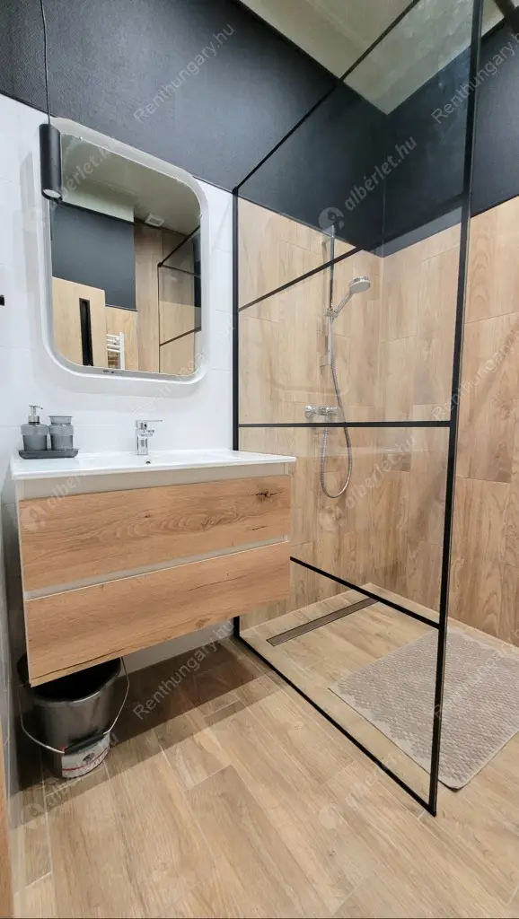 Kiadó albérlet 250000 Ft/hó áron: Budapest, VII. kerület  Kertész  utca . Mérete: 35 nm, 1 szobás | Alberlet.hu - 6560798