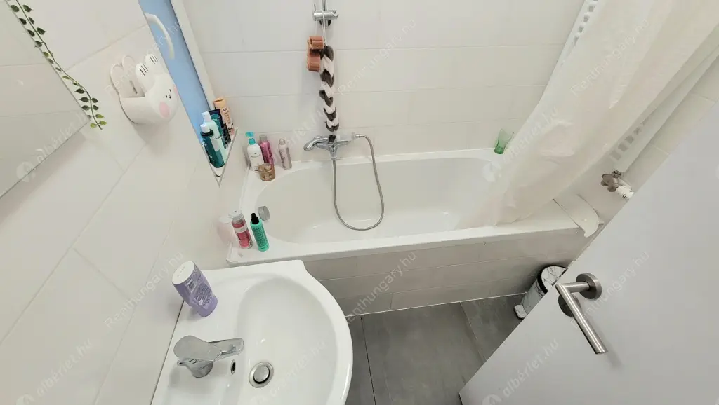 Kiadó albérlet 220000 Ft/hó áron: Budapest, VII. kerület  Kertész  utca . Mérete: 38 nm, 1 szobás | Alberlet.hu - 6621961