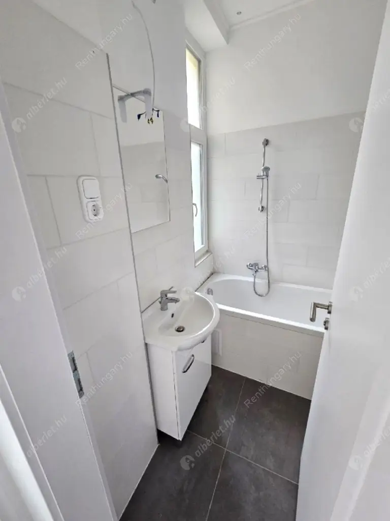 Kiadó albérlet 220000 Ft/hó áron: Budapest, VII. kerület  Kertész  utca . Mérete: 38 nm, 1 szobás | Alberlet.hu - 6621962