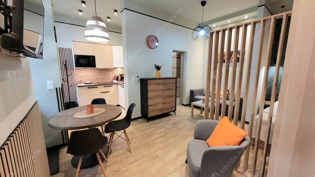 Kiadó albérlet 250000 Ft/hó áron: Budapest, VII. kerület  Kertész utca. Mérete: 36 nm, 1 szobás | Alberlet.hu - 6561206