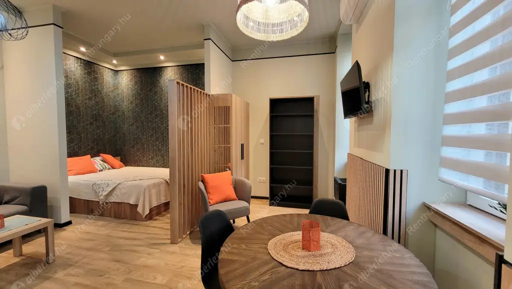 Kiadó albérlet 250000 Ft/hó áron: Budapest, VII. kerület  Kertész utca. Mérete: 36 nm, 1 szobás | Alberlet.hu - 6561207