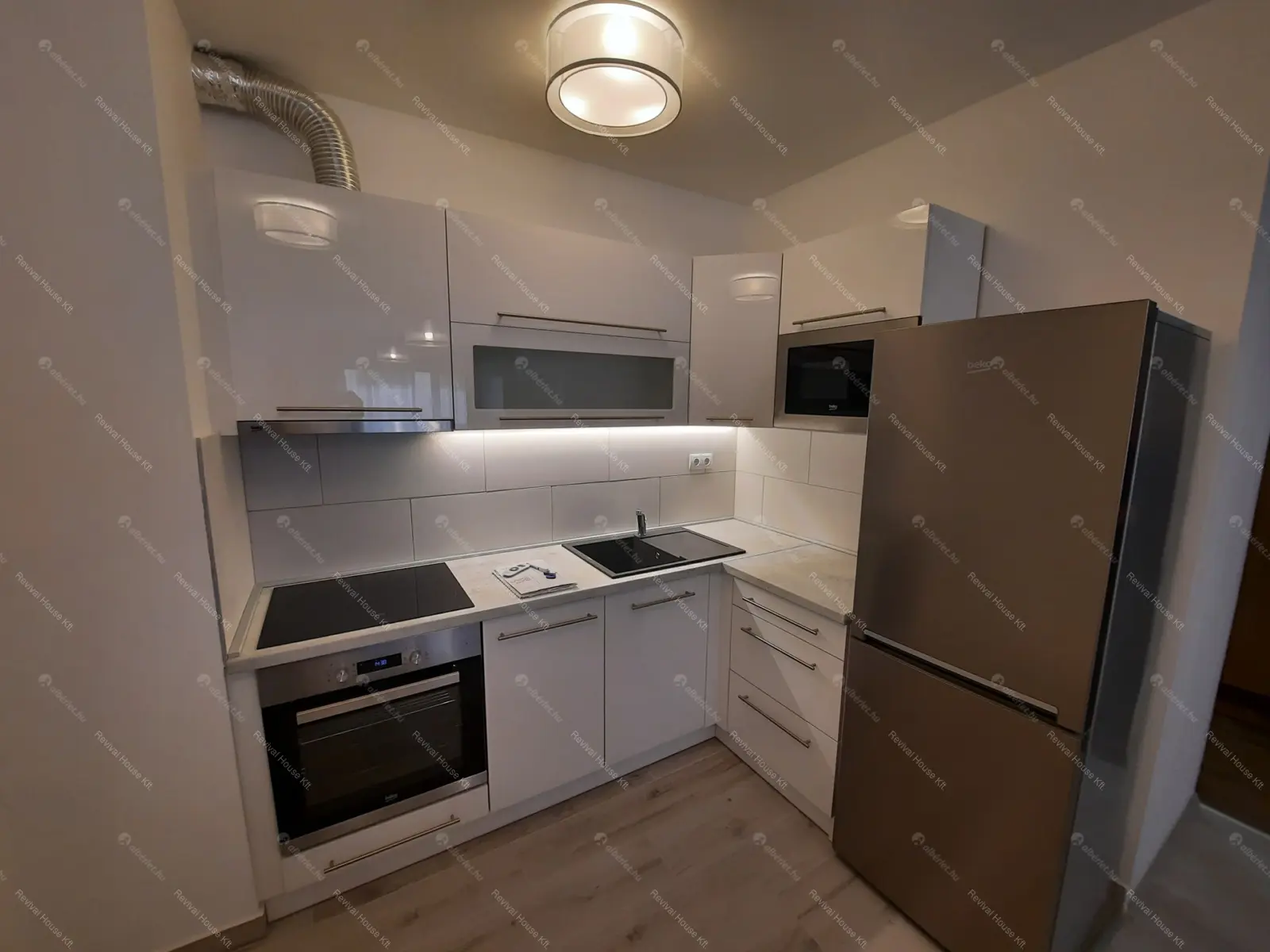 Kiadó albérlet 318000 Ft/hó áron: Budapest, VII. kerület  Kertész utca. Mérete: 48 nm, 5 szobás | Alberlet.hu - 5808943