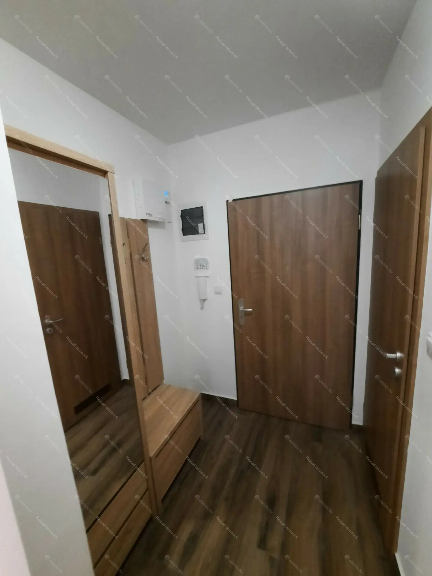 Kiadó albérlet 318000 Ft/hó áron: Budapest, VII. kerület  Kertész utca. Mérete: 48 nm, 5 szobás | Alberlet.hu - 5808954