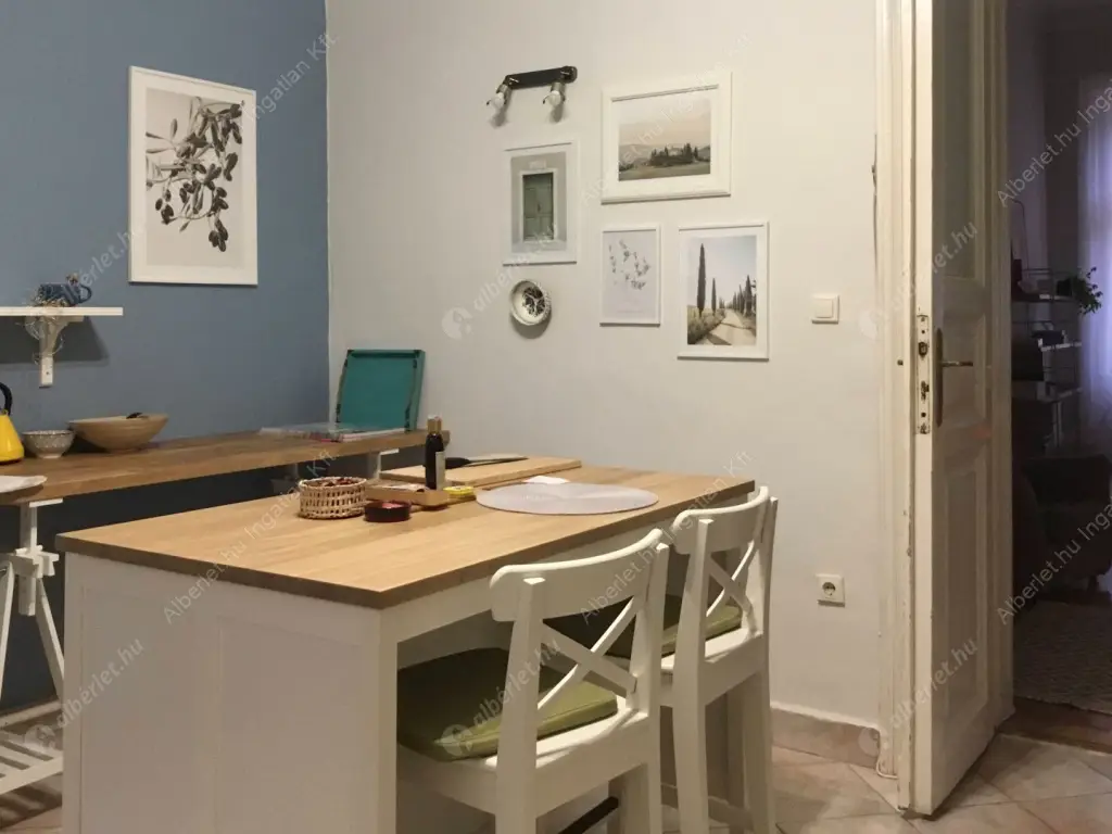 Kiadó albérlet 350000 Ft/hó áron: Budapest, VII. kerület  Kertész utca. Mérete: 96 nm, 3 szobás | Alberlet.hu - 6576384