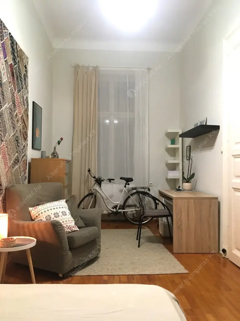 Kiadó albérlet 349000 Ft/hó áron: Budapest, VII. kerület  Kertész utca. Mérete: 96 nm, 3 szobás | Alberlet.hu - 6590835