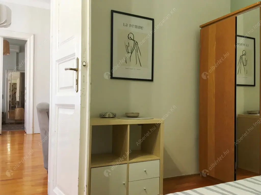 Kiadó albérlet 349000 Ft/hó áron: Budapest, VII. kerület  Kertész utca. Mérete: 96 nm, 3 szobás | Alberlet.hu - 6590837