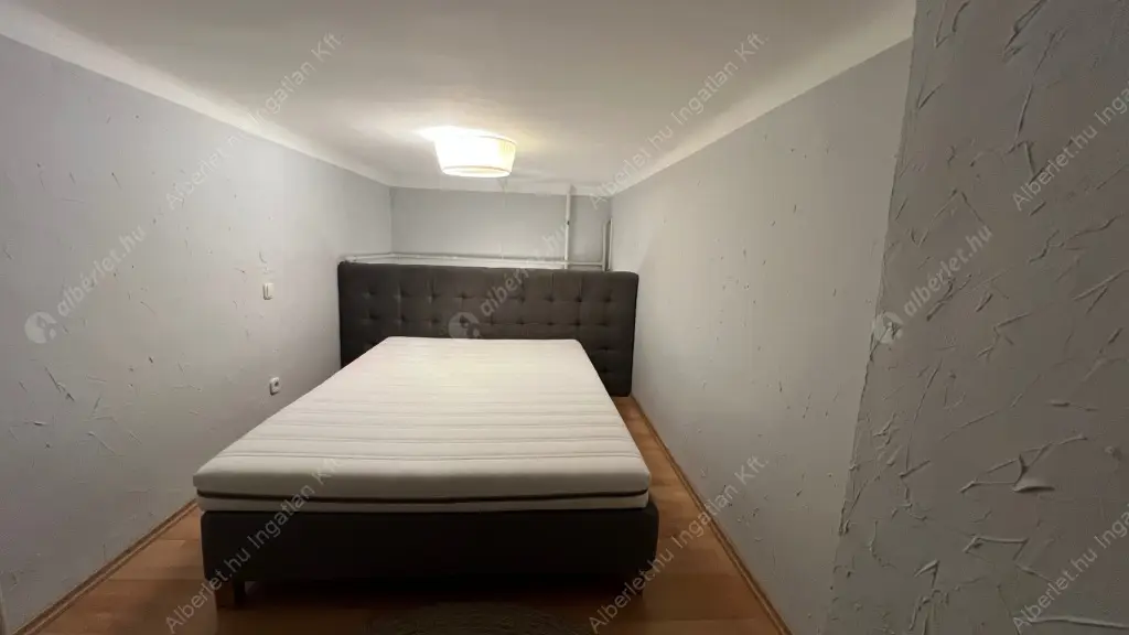 Kiadó albérlet 225000 Ft/hó áron: Budapest, VII. kerület  Király utca. Mérete: 44 nm, 1 szobás | Alberlet.hu - 6562569