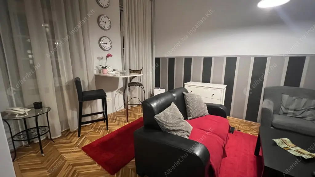 Kiadó albérlet 225000 Ft/hó áron: Budapest, VII. kerület  Király utca. Mérete: 44 nm, 1 szobás | Alberlet.hu - 6572838