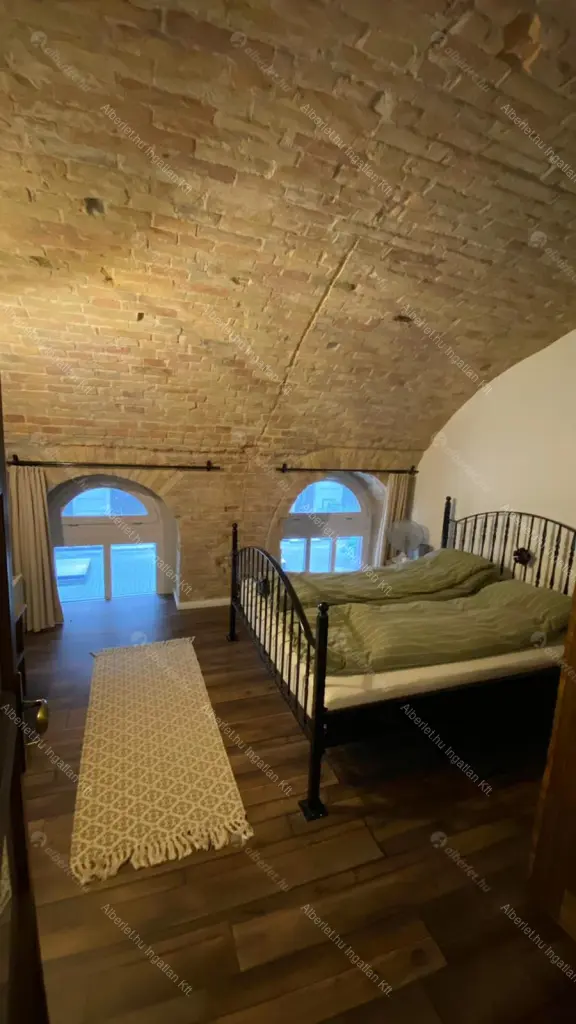 Kiadó albérlet 260000 Ft/hó áron: Budapest, VII. kerület  Király utca. Mérete: 46 nm, 2 szobás | Alberlet.hu - 6649304