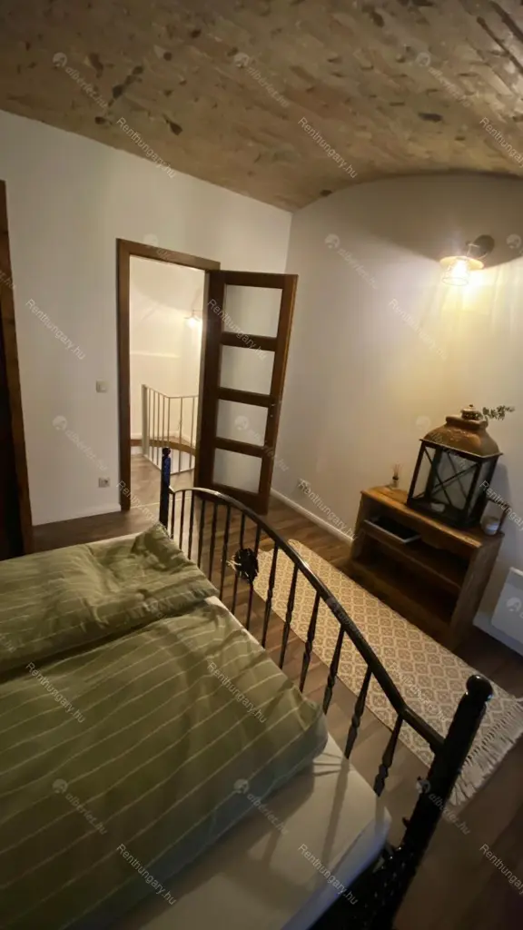 Kiadó albérlet 220000 Ft/hó áron: Budapest, VII. kerület  Király utca. Mérete: 46 nm, 2 szobás | Alberlet.hu - 6654842