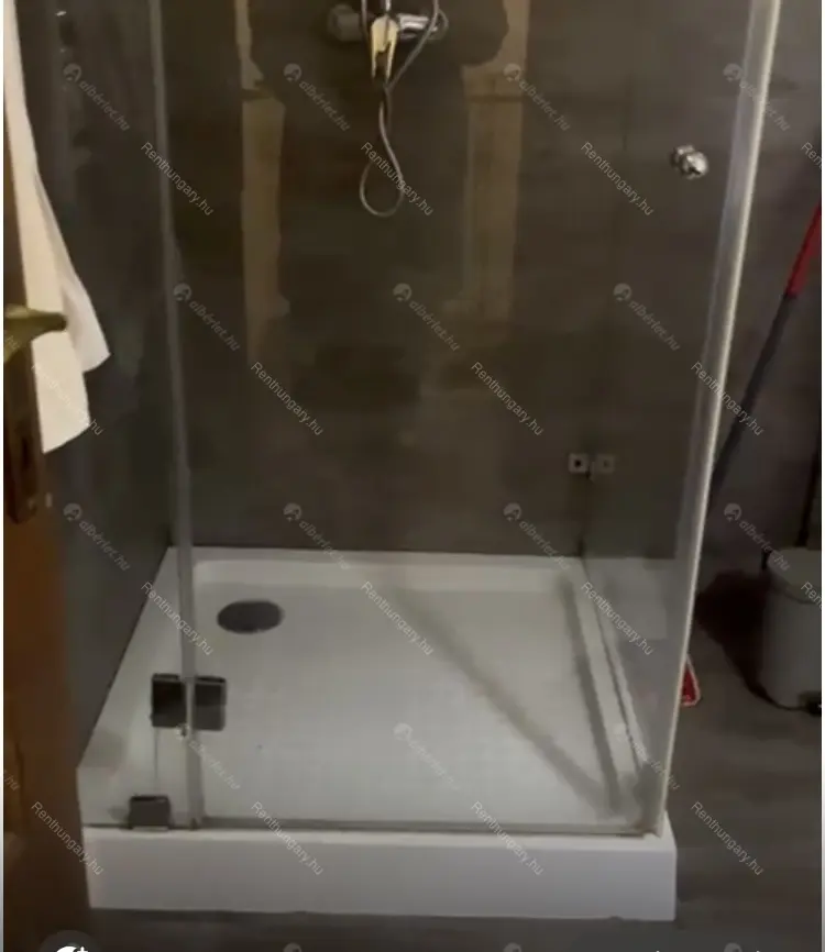 Kiadó albérlet 220000 Ft/hó áron: Budapest, VII. kerület  Király utca. Mérete: 46 nm, 2 szobás | Alberlet.hu - 6654844