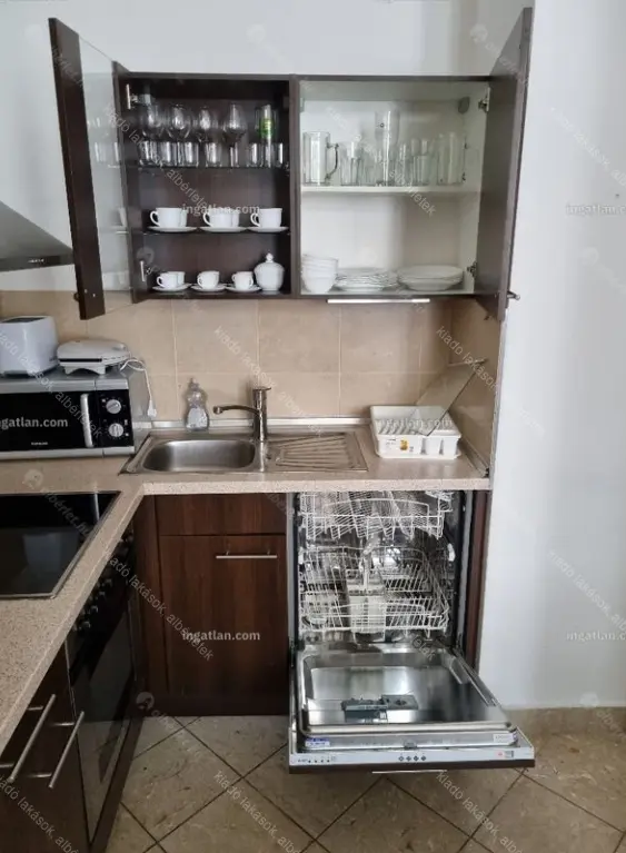 Kiadó albérlet 280000 Ft/hó áron: Budapest, VII. kerület  Király utca. Mérete: 47 nm, 2 szobás | Alberlet.hu - 6647747