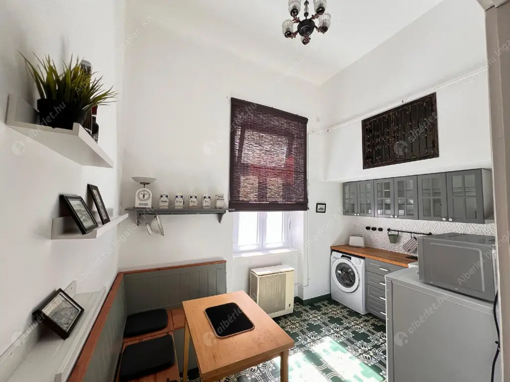 Kiadó albérlet 250000 Ft/hó áron: Budapest, VII. kerület  Király utca. Mérete: 57 nm, 2 szobás | Alberlet.hu - 6611499