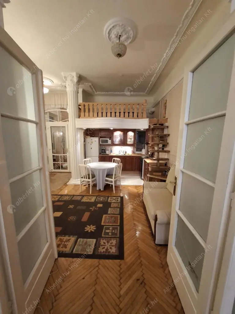 Kiadó albérlet 450000 Ft/hó áron: Budapest, VII. kerület  Király utca. Mérete: 64 nm, 2 szobás | Alberlet.hu - 6595733