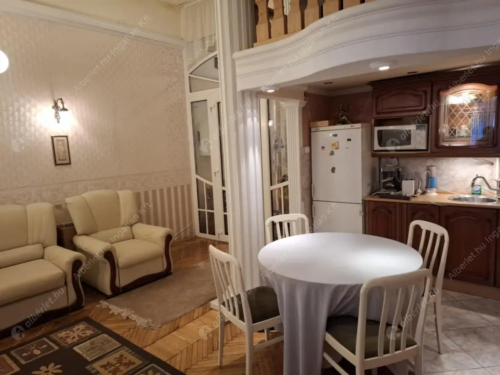 Kiadó albérlet 450000 Ft/hó áron: Budapest, VII. kerület  Király utca. Mérete: 64 nm, 2 szobás | Alberlet.hu - 6611964