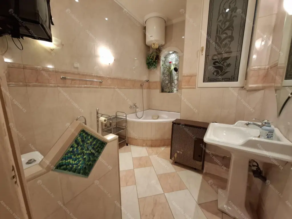 Kiadó albérlet 450000 Ft/hó áron: Budapest, VII. kerület  Király utca. Mérete: 64 nm, 2 szobás | Alberlet.hu - 6690389