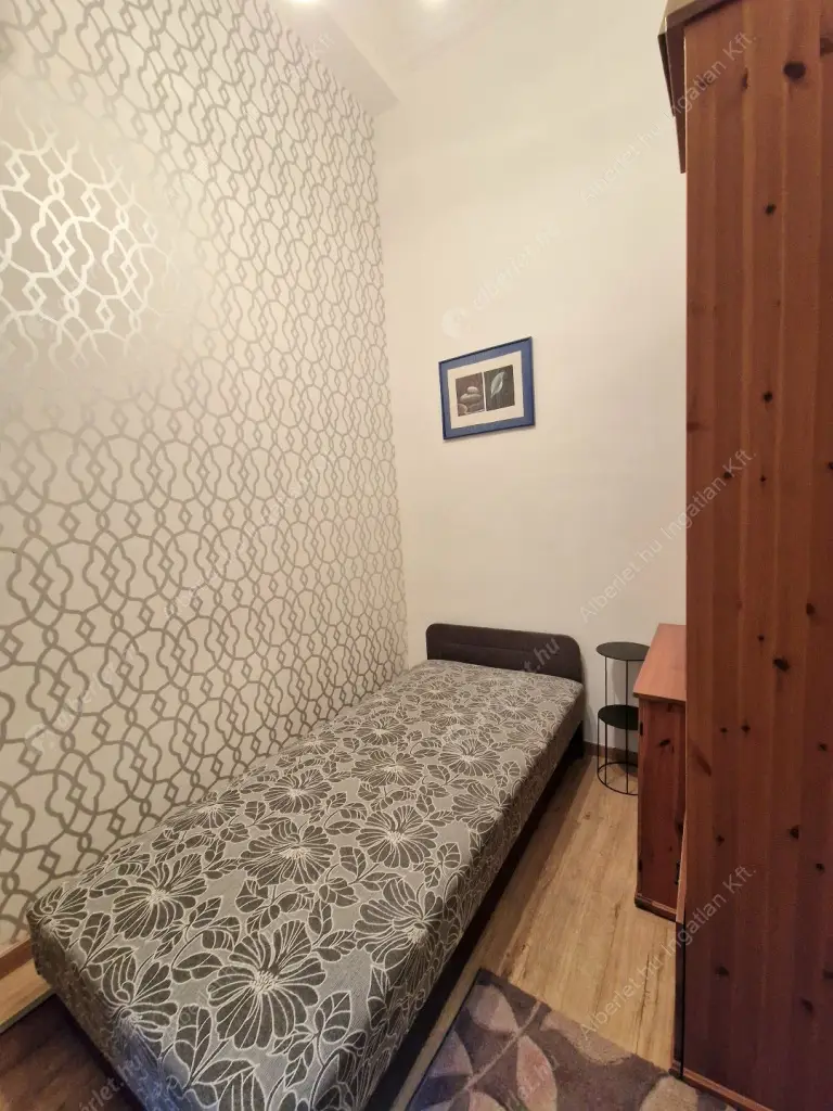 Kiadó albérlet 280000 Ft/hó áron: Budapest, VII. kerület  Király utca. Mérete: 73 nm, 2 szobás | Alberlet.hu - 6569861