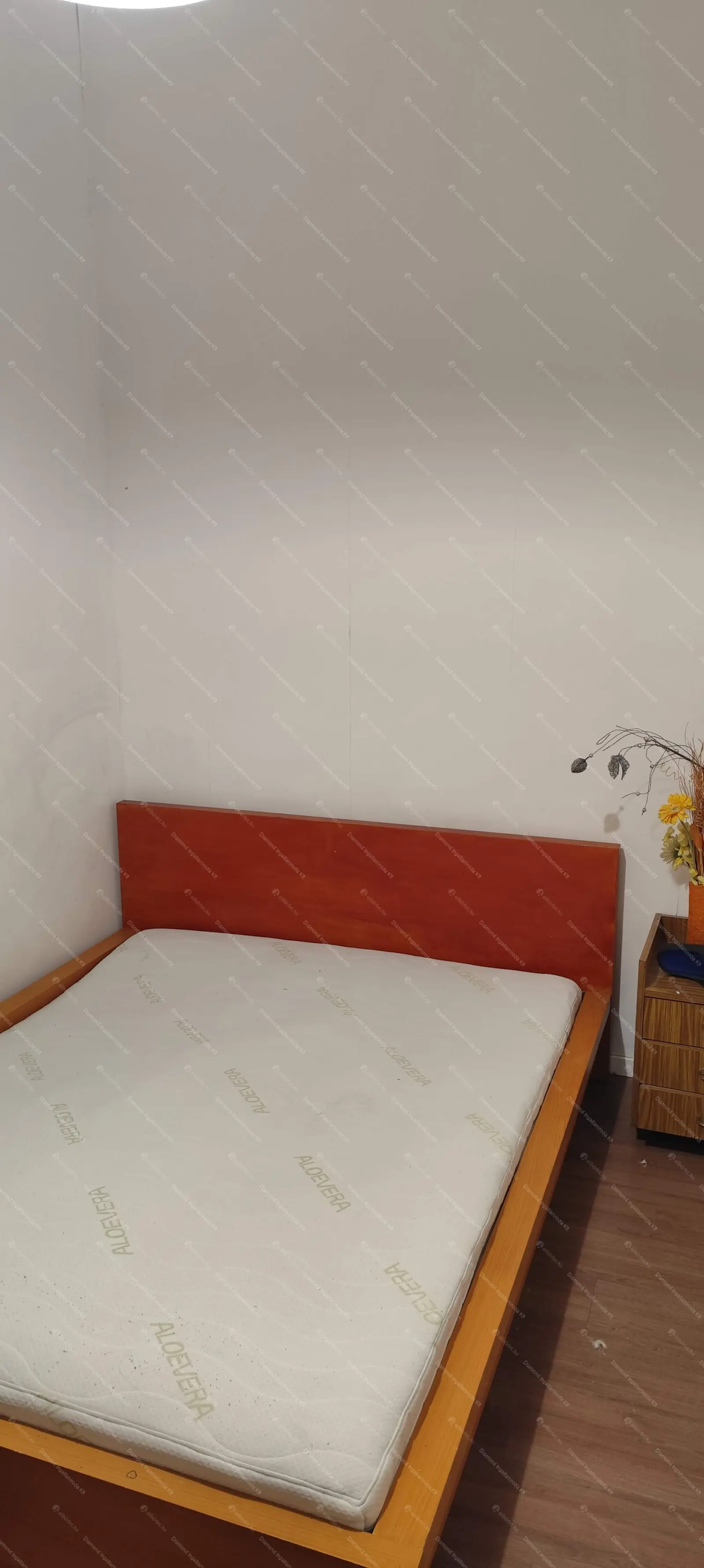 Kiadó albérlet 220000 Ft/hó áron: Budapest, VII. kerület  Klauzál tér. Mérete: 32 nm, 2 szobás | Alberlet.hu - 6650441